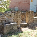 Particolare dell’ingresso all’edificio funerario.